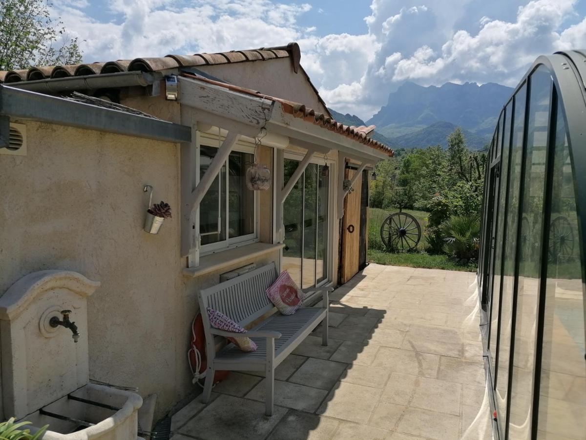 Chambre Avec Jacuzzi Privatif "Le Pecher" Saillans  Exterior foto